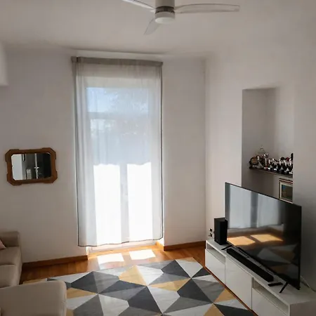 Sanremo Central Rooms Homestay *