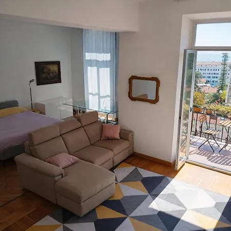 Sanremo Central Rooms Homestay