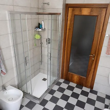 Homestay Sanremo Central Rooms